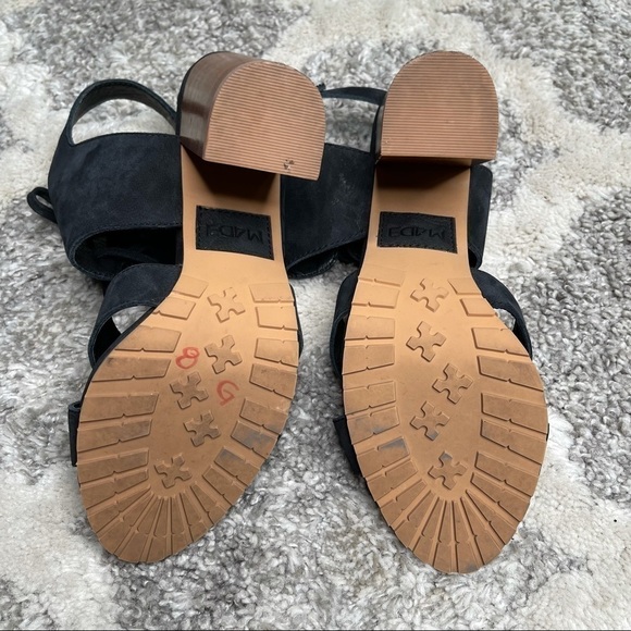 M4D3 Madi Black Suede Sandals 4" Block Heels Size 7.5M - Picture 9 of 15